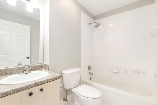 1801 N Flagler Drive 903, West Palm Beach, FL 33407