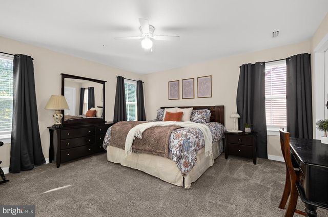 8220 HICKORY HOLLOW DR, Glen Burnie, MD 21060