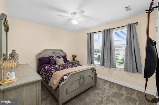8220 HICKORY HOLLOW DR, Glen Burnie, MD 21060