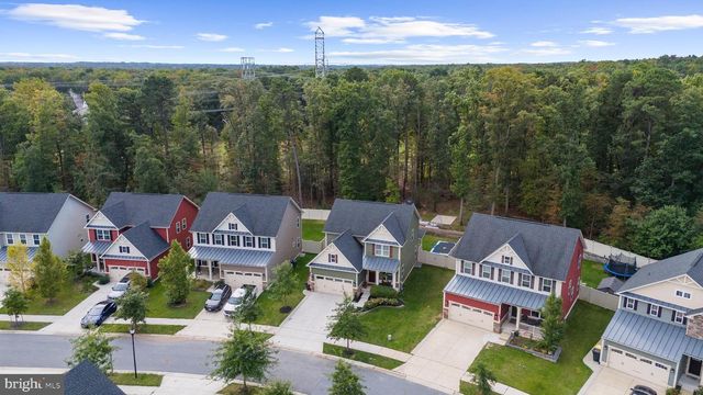 8220 HICKORY HOLLOW DR, Glen Burnie, MD 21060