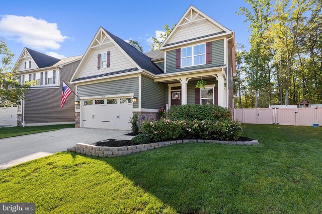 8220 HICKORY HOLLOW DR, Glen Burnie, MD 21060