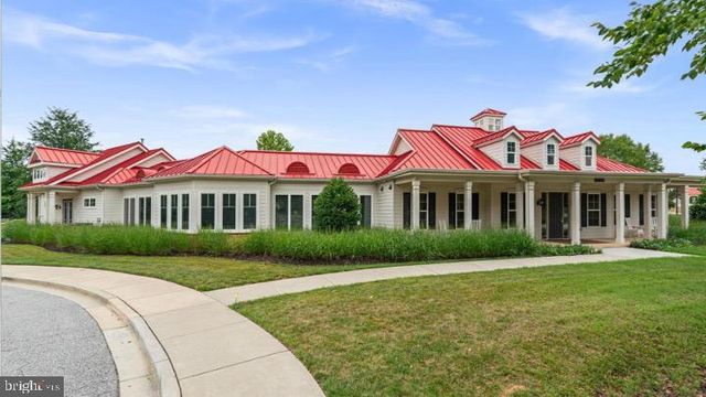 8220 HICKORY HOLLOW DR, Glen Burnie, MD 21060