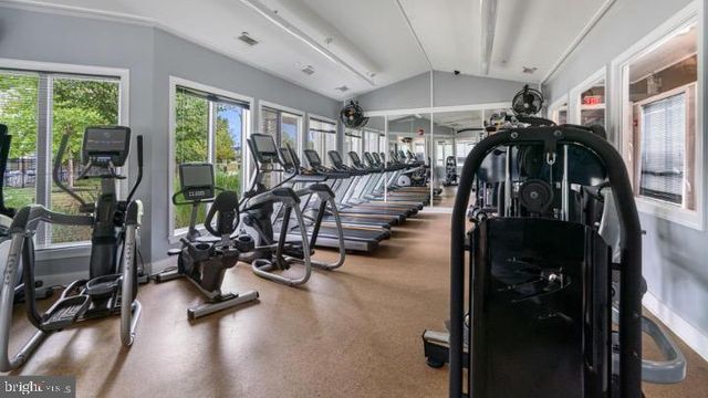 8220 HICKORY HOLLOW DR, Glen Burnie, MD 21060