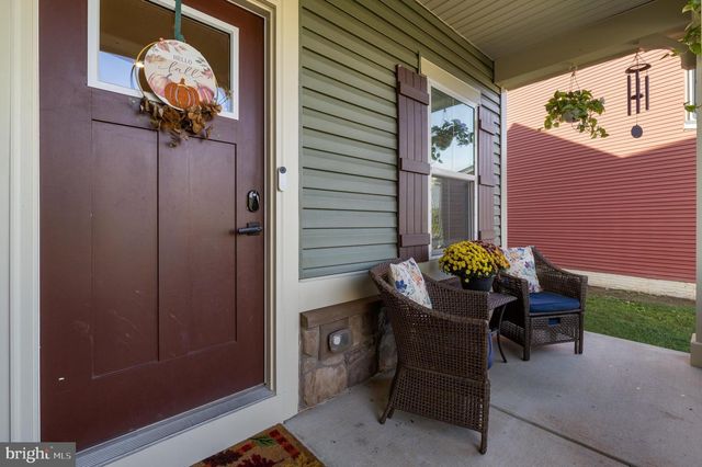 8220 HICKORY HOLLOW DR, Glen Burnie, MD 21060
