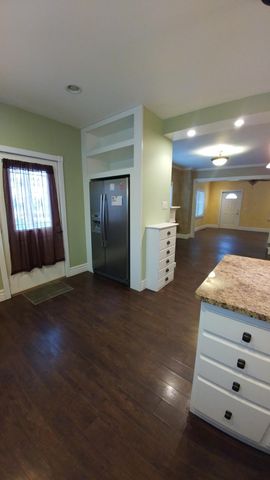 2506 7th Avenue E, North Saint Paul, MN 55109