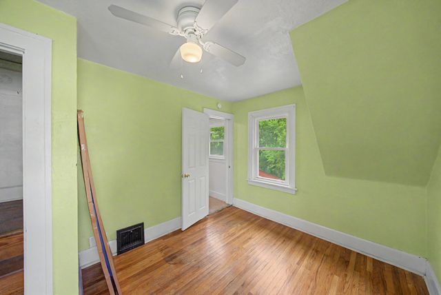 285 NW Aurora Avenue, Des Moines, IA 50313