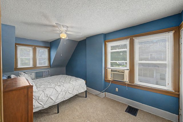 285 NW Aurora Avenue, Des Moines, IA 50313