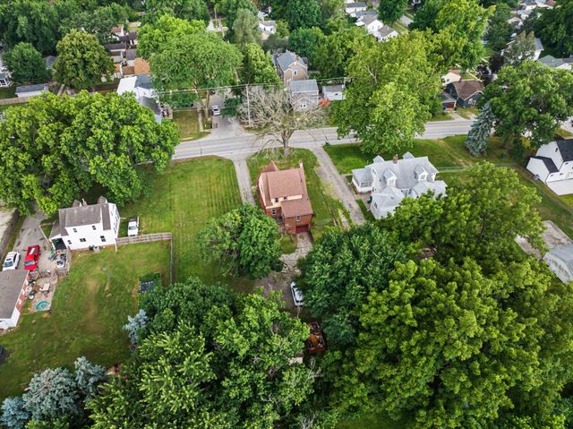 285 NW Aurora Avenue, Des Moines, IA 50313