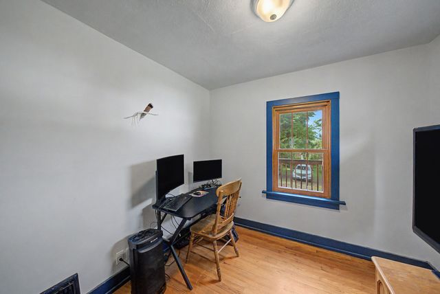 285 NW Aurora Avenue, Des Moines, IA 50313