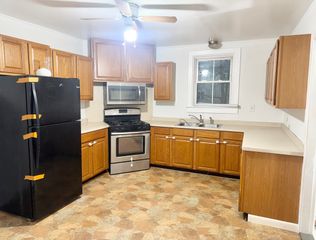 26 Charles St 2, Whitman, MA 02382