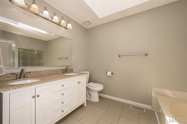 16575 Thunderhead Canyon Court, Wildwood, MO 63011