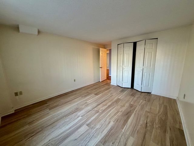 8 Ninth 111, Medford, MA 02155