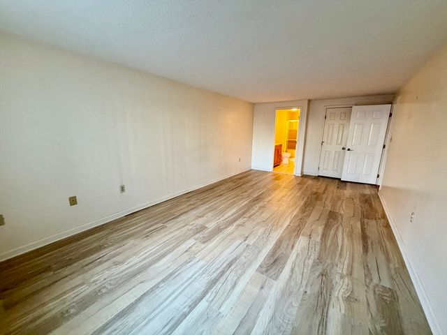 8 Ninth 111, Medford, MA 02155