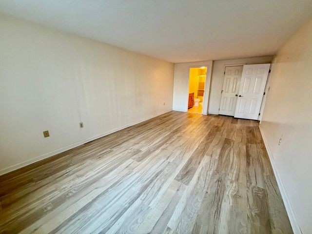 8 Ninth 111, Medford, MA 02155