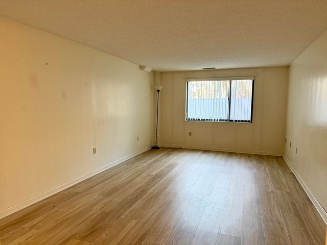 8 Ninth 111, Medford, MA 02155