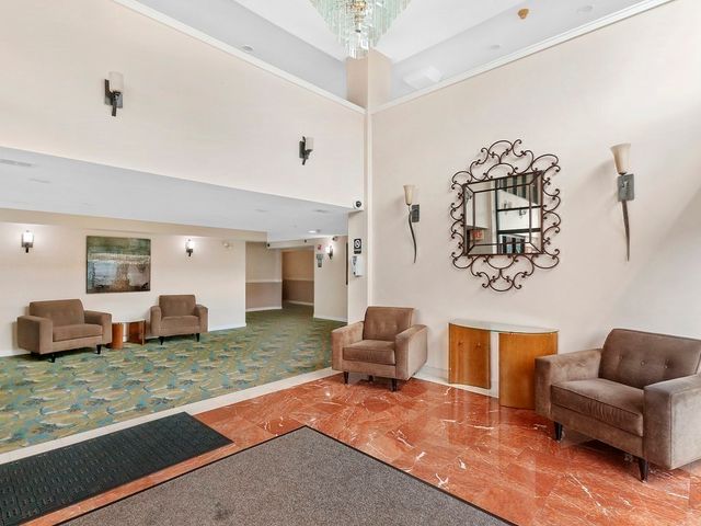 8 Ninth 111, Medford, MA 02155