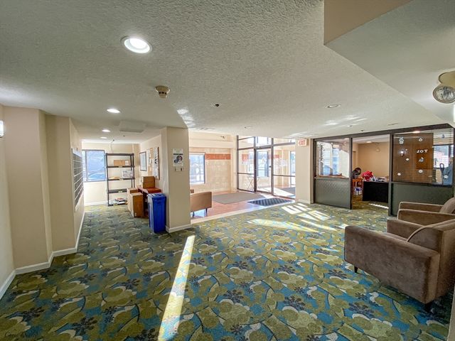 8 Ninth 111, Medford, MA 02155