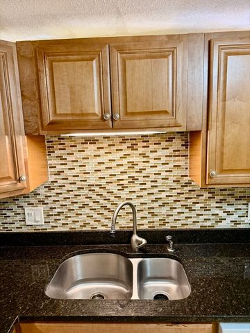 8 Ninth 111, Medford, MA 02155