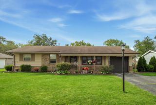 1231 Springdale Lane, Elk Grove Village, IL 60007
