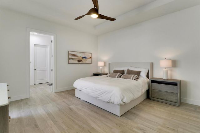 5029 GRANDIFLORA Road, Palm Beach Gardens, FL 33418
