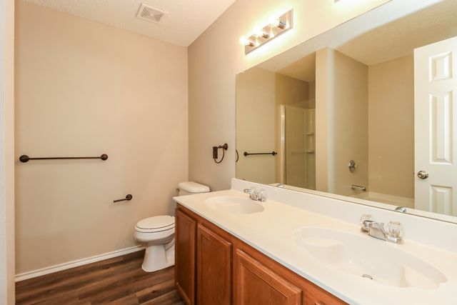 8404 Plantain Court, Arlington, TX 76002