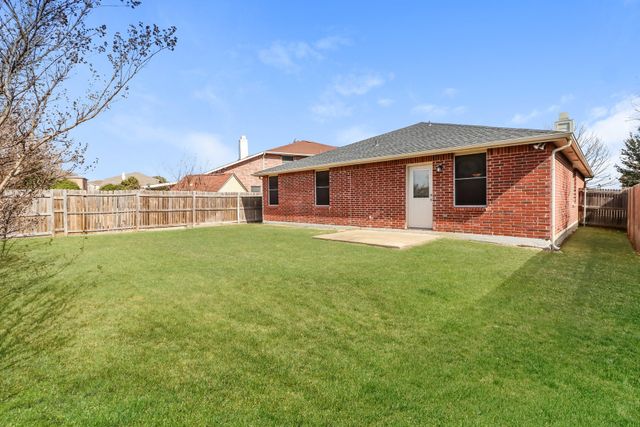 8404 Plantain Court, Arlington, TX 76002