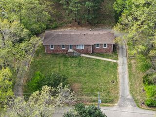 231 Valley View Rd, Dover, TN 37058