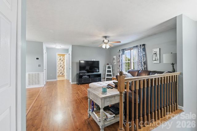 3868 W Nc 10 Highway, Newton, NC 28658