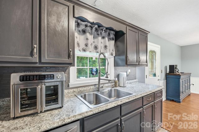 3868 W Nc 10 Highway, Newton, NC 28658