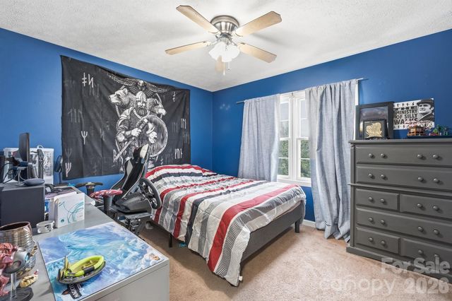3868 W Nc 10 Highway, Newton, NC 28658