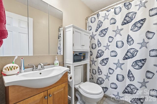 3868 W Nc 10 Highway, Newton, NC 28658