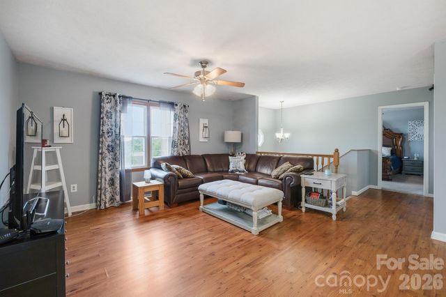 3868 W Nc 10 Highway, Newton, NC 28658