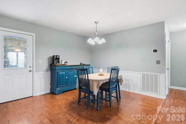 3868 W Nc 10 Highway, Newton, NC 28658