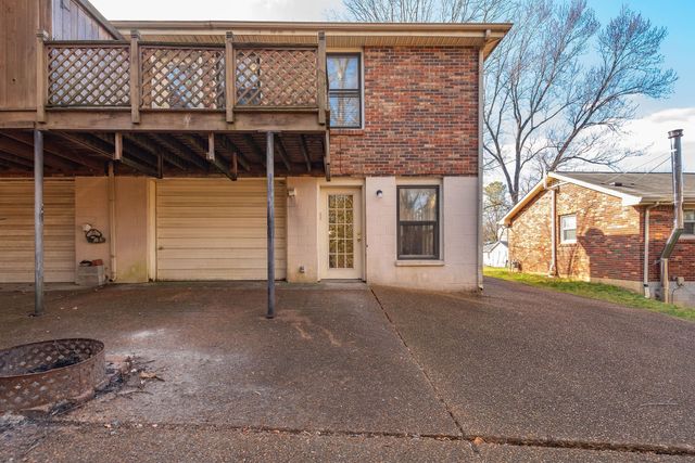 4966 Sherman Oaks Dr, Nashville, TN 37211