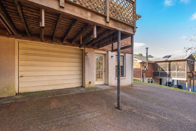 4966 Sherman Oaks Dr, Nashville, TN 37211