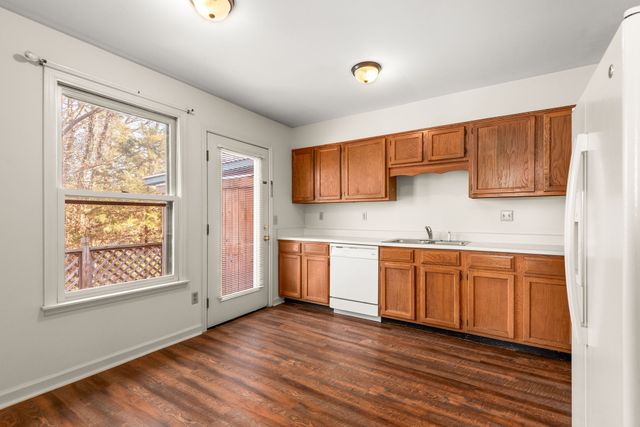 4966 Sherman Oaks Dr, Nashville, TN 37211