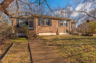 4966 Sherman Oaks Dr, Nashville, TN 37211