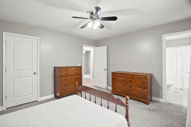 205 W AKEMAN BRIDGE RD, Columbia, MO 65202