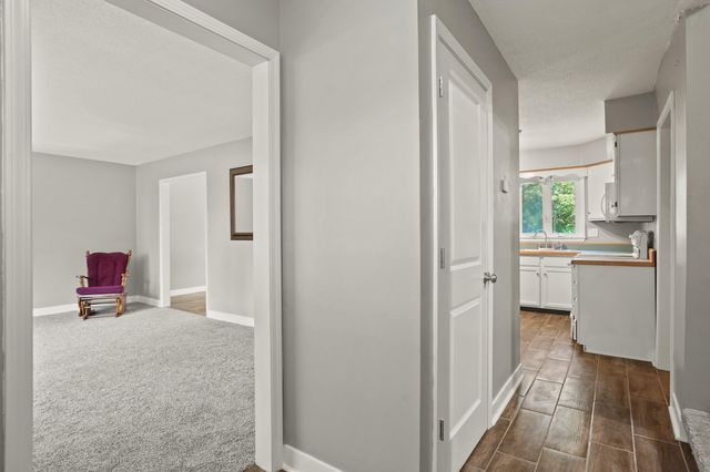 205 W AKEMAN BRIDGE RD, Columbia, MO 65202