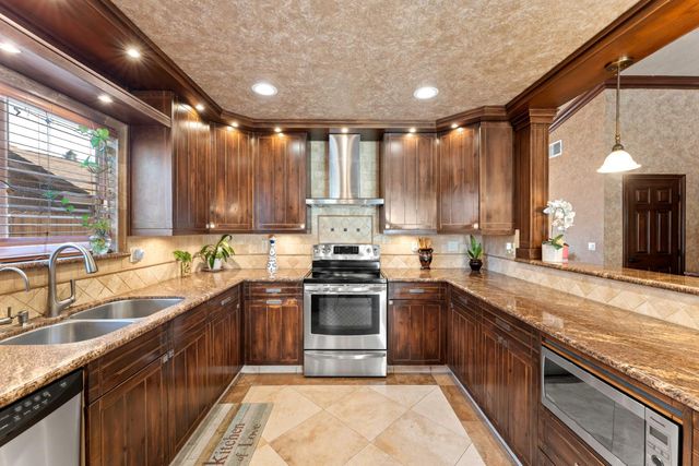 7236 Butterball Way, Sacramento, CA 95842