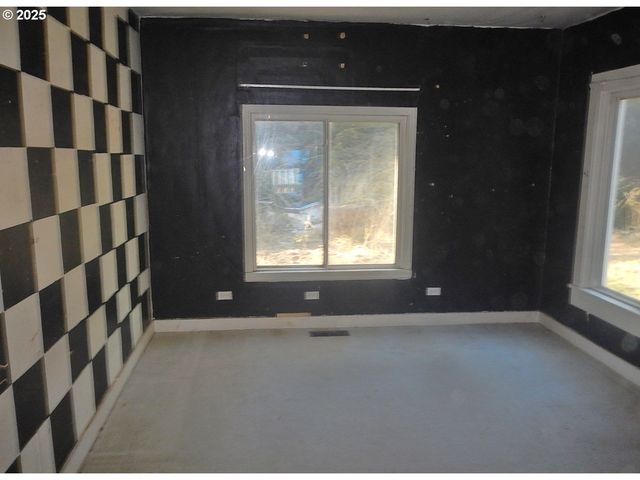 611 N Front, Dayton, WA 99328