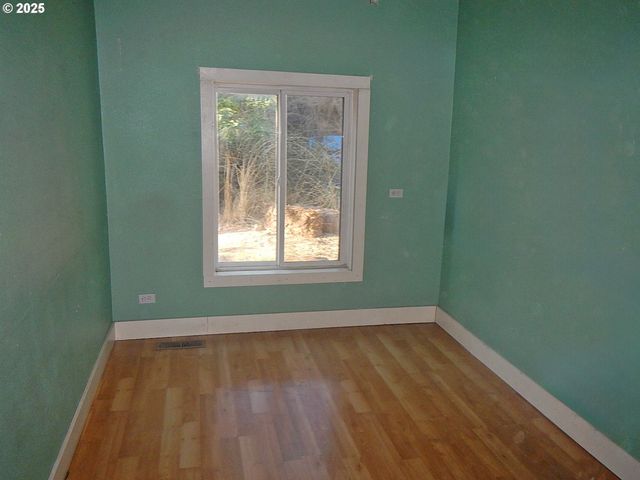 611 N Front, Dayton, WA 99328