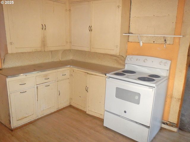 611 N Front, Dayton, WA 99328