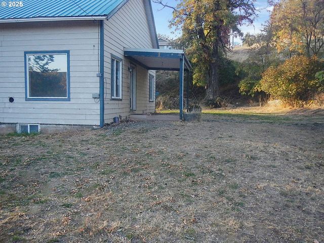 611 N Front, Dayton, WA 99328