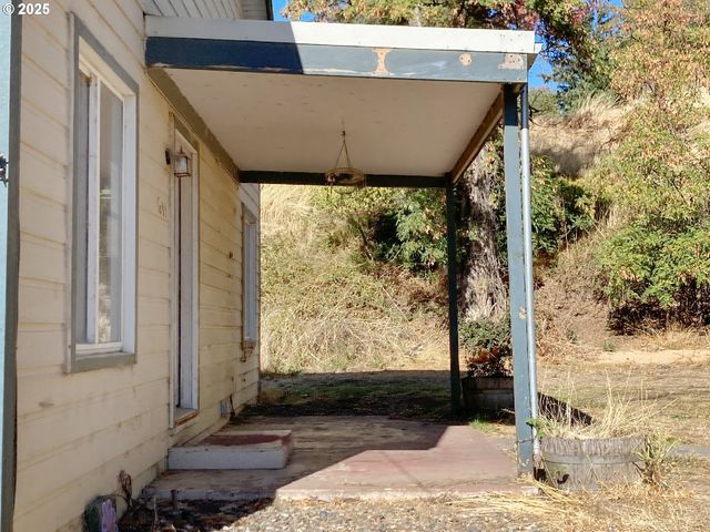 611 N Front, Dayton, WA 99328