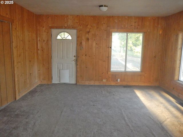 611 N Front, Dayton, WA 99328