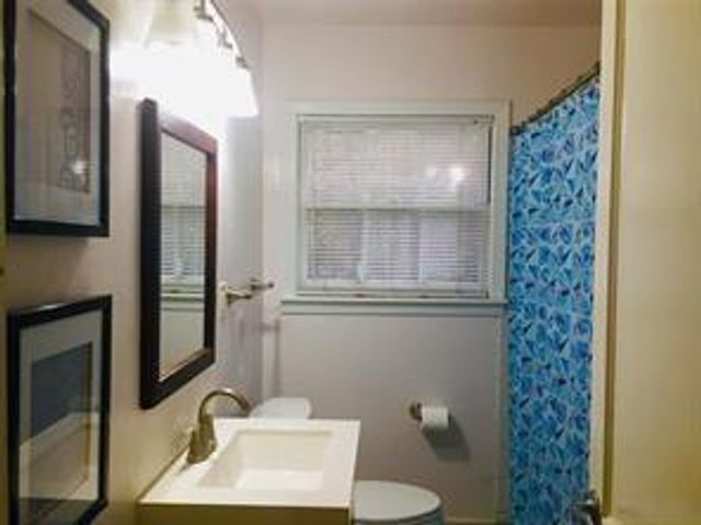 5418 Grand Lake Street, Houston, TX 77081
