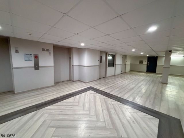 10 N Wood Ave 717, Linden City, NJ 07036