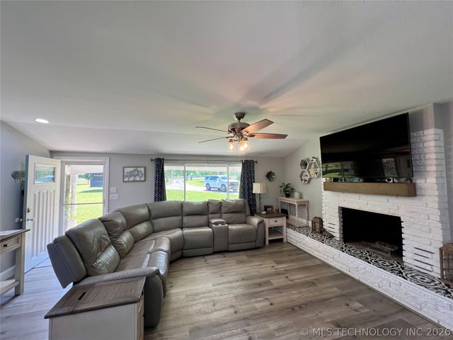 20014 Highway 32, Kingston, OK 73439