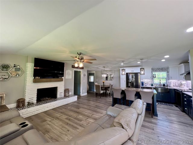 20014 Highway 32, Kingston, OK 73439
